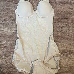 Maidenform Tan Bodysuit Shapewear Size Small